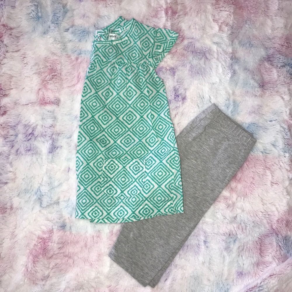 Carter’s 2-Piece Outfit.